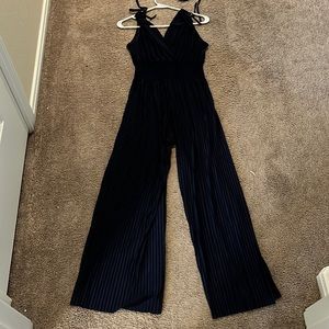 V-neck long jumpsuit